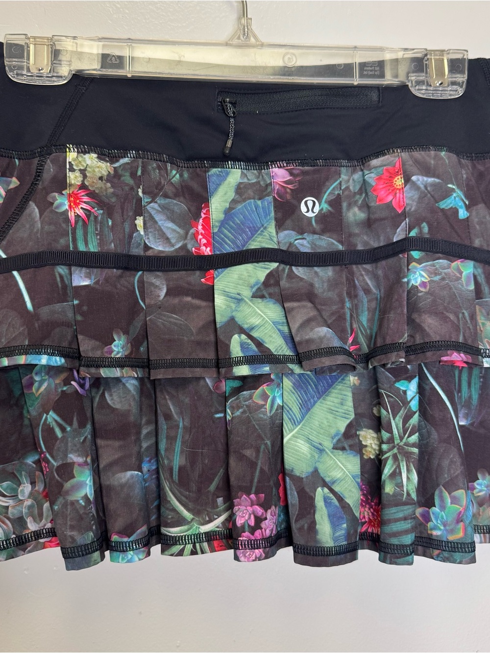 Lululemon Run Pace Setter Curious Jungle Floral Pleated Skort 6 - Picture 10 of 12